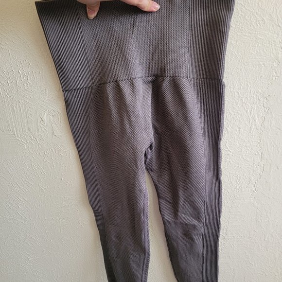 Gray  Wideband High Waist Topstitching Sports Athletic Leggings - Picture 2 of 4